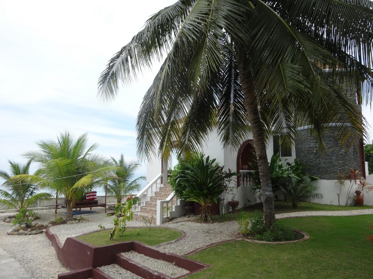 Hotel House Rapunzel Oslob Exterior foto